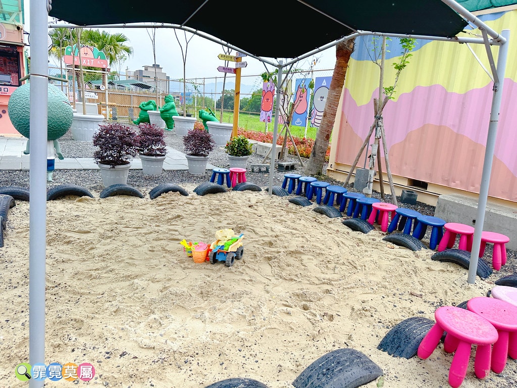 ★宜蘭住宿推薦★ 天使星夢渡假村,超夢幻異國風住宿,和動物互 S__116416604