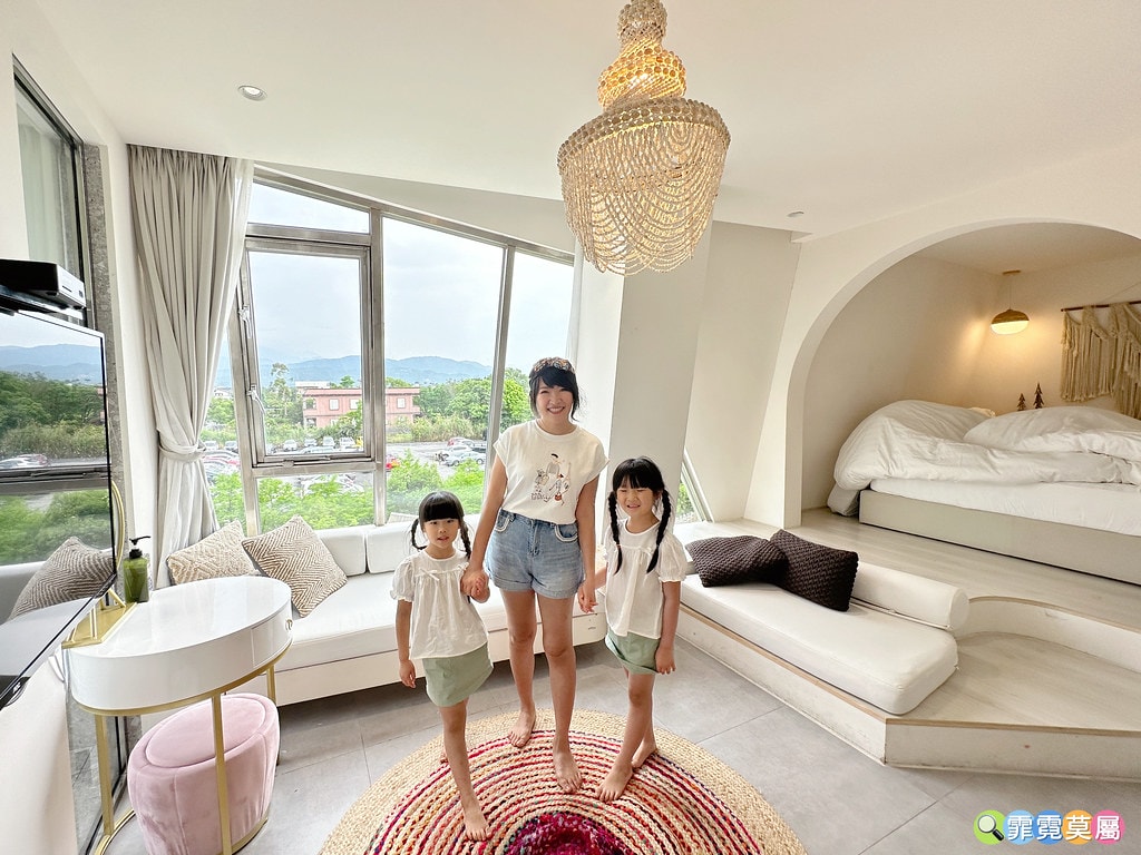 ★宜蘭住宿推薦★ 天使星夢渡假村,超夢幻異國風住宿,和動物互 S__116416541