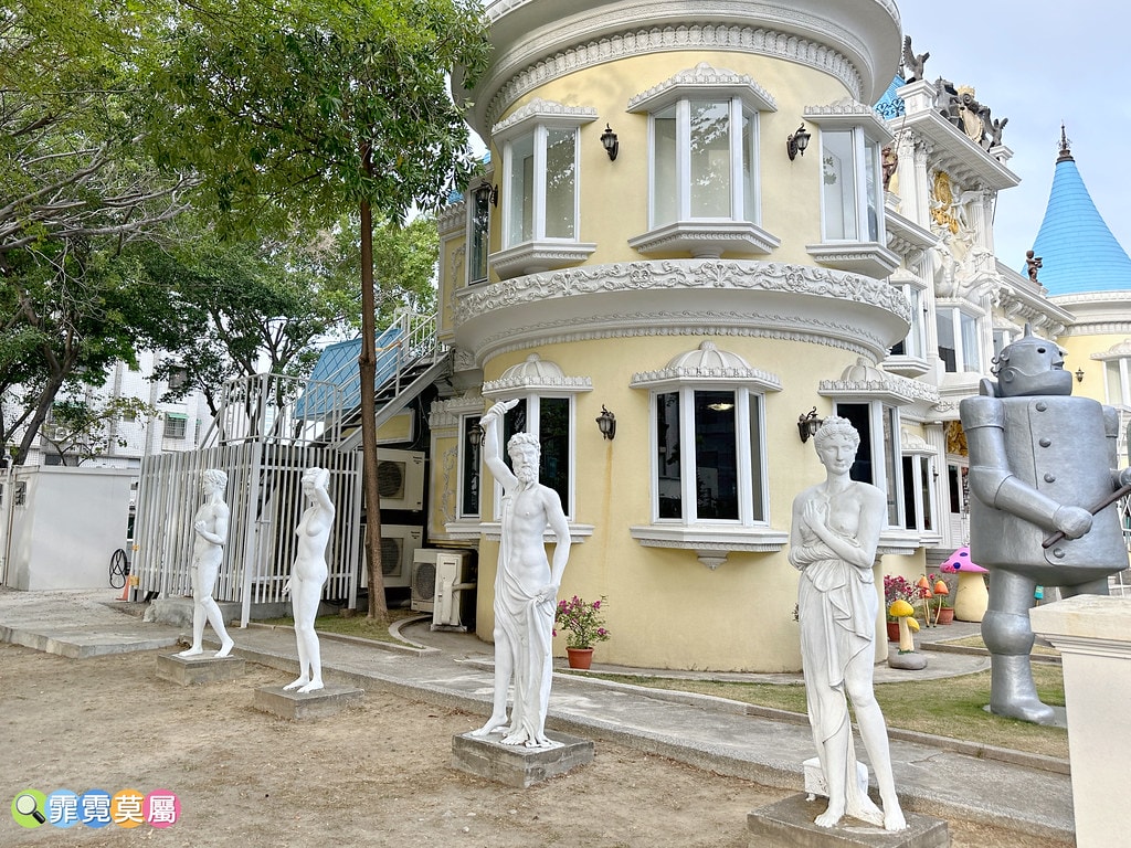 ★台南親子景點★ 藏金閣2館,全台最美的公家機關,走進愛麗絲 S__116695102_0