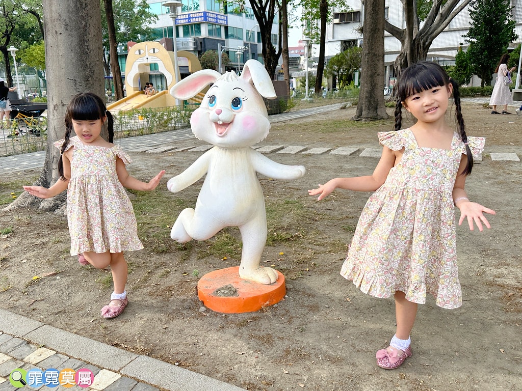 ★台南親子景點★ 藏金閣2館,全台最美的公家機關,走進愛麗絲 S__116695098_0