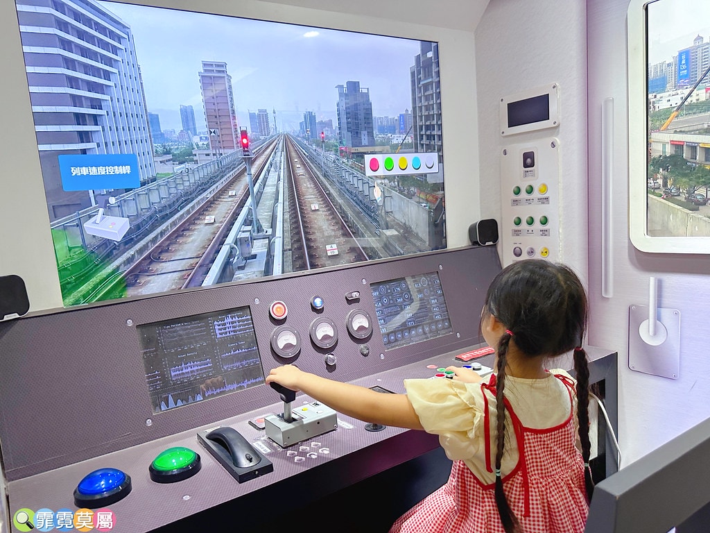 ★桃園親子景點★ 桃園軌道願景館,免費入館體驗一日車長還能無 S__116850732_0