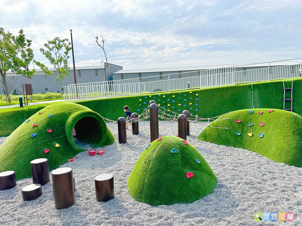 ★桃園最新公園★ 蘆竹新龍公園,以千塘之鄉為主題打造埤塘遊戲 S__116965425_0