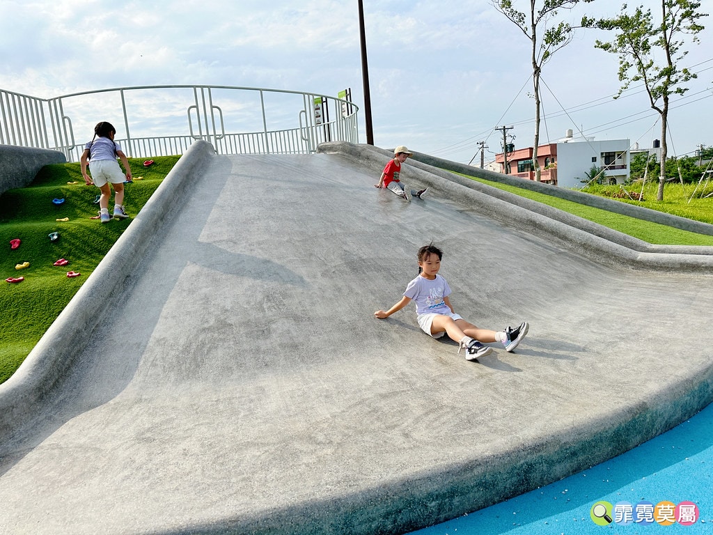 ★桃園最新公園★ 蘆竹新龍公園,以千塘之鄉為主題打造埤塘遊戲 S__116965427_0