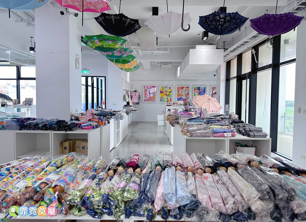 ★桃園親子景點★ 國巨洋傘文創園區,彩繪自己獨一無二的傘,門 S__117039173_0