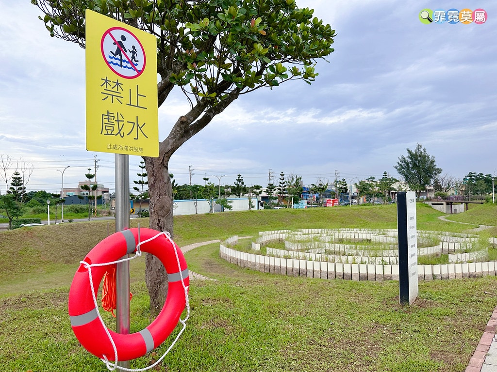 ★桃園公園★ 觀音水之丘主題公園,像滑水道一樣刺激好玩! 溜 S__117211270_0