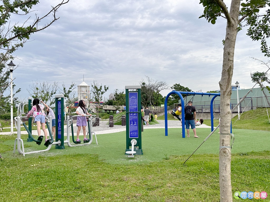 ★桃園公園★ 觀音水之丘主題公園,像滑水道一樣刺激好玩! 溜 S__117211267_0