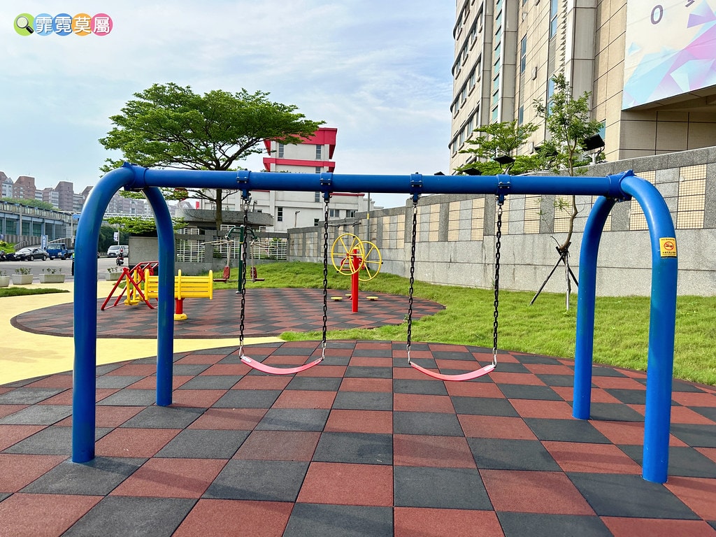 ★桃園公園★ 星河親子公園,最新森林樹屋主題遊戲場! 樹屋溜 S__117415952_0