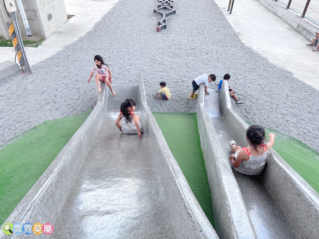 ★彰化公園★ 公和美溪廊道親子公園,國三和美交流道下的橋下公 S__117858404_0