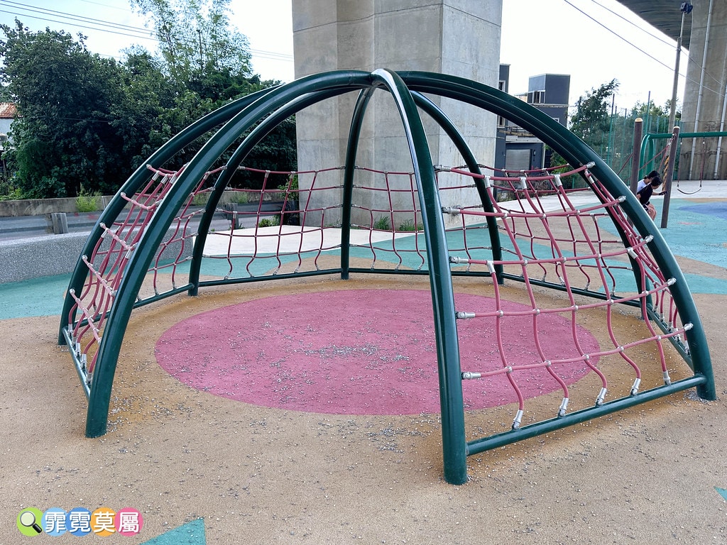 ★彰化公園★ 公和美溪廊道親子公園,國三和美交流道下的橋下公 S__117858396_0