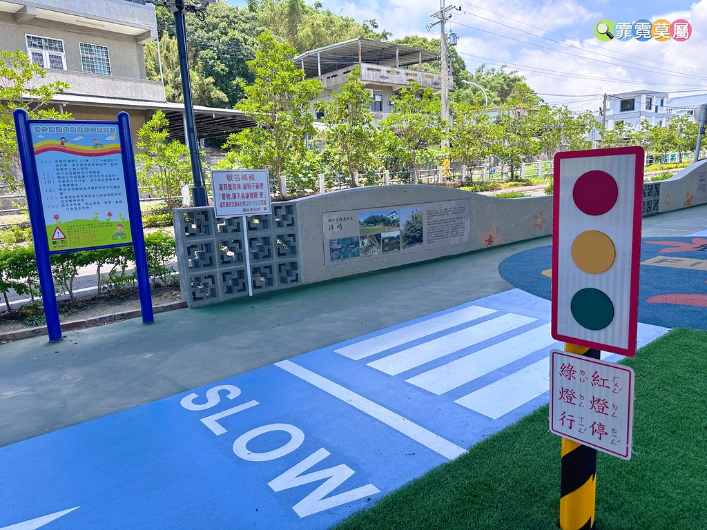 ★苗栗親子景點★ 頭份滑步車公園,晴雨天都能玩的橋下滑步車遊 516441499333034021_0