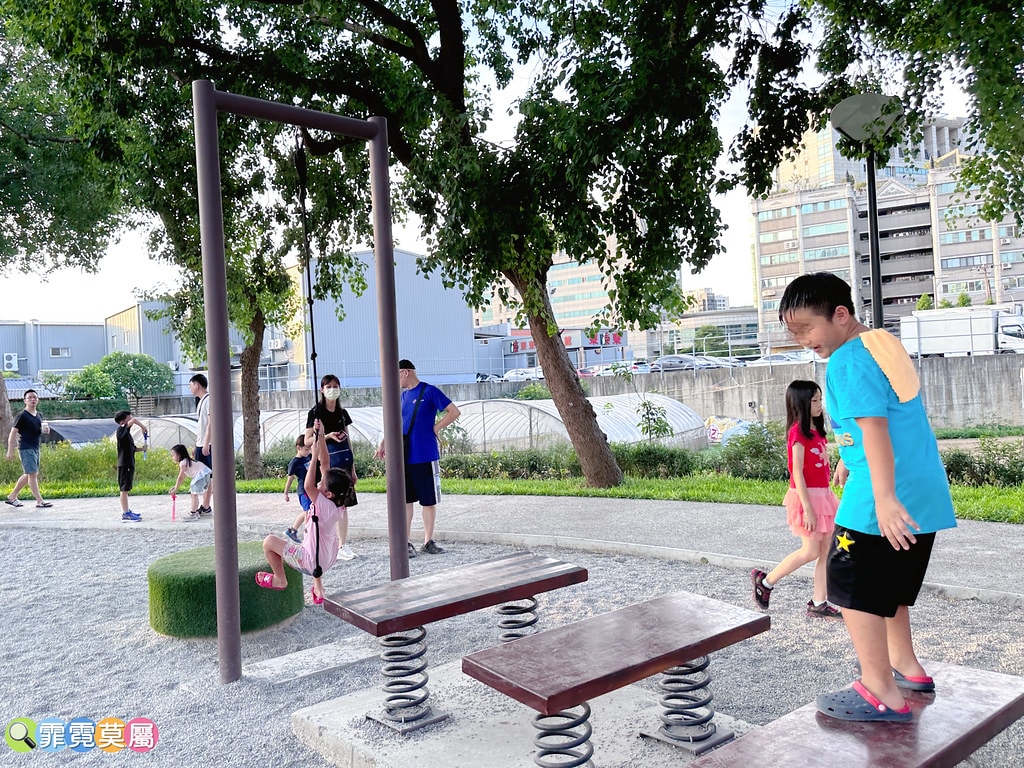 ★桃園親子景點★ 南崁溪第一河濱公園,海陸空遊戲場來這一次滿 S__118587419_0