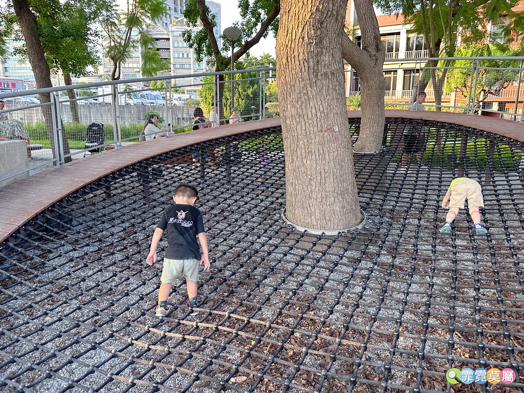 ★桃園親子景點★ 南崁溪第一河濱公園,海陸空遊戲場來這一次滿 S__118587411_0
