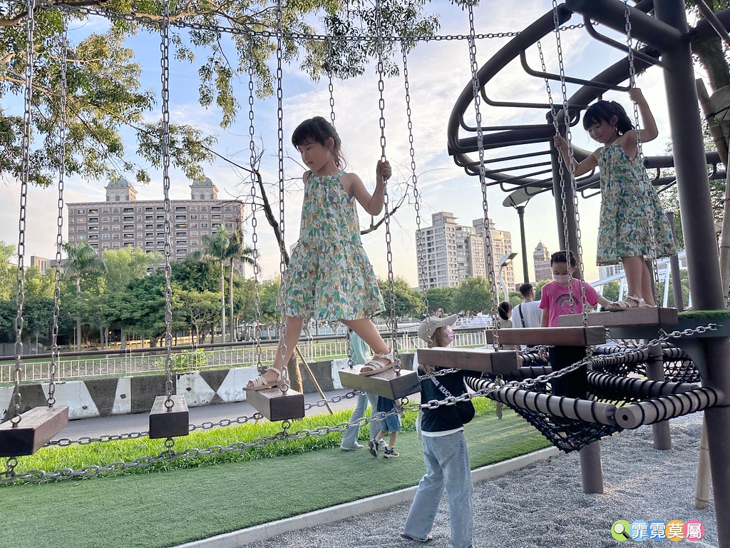 ★桃園親子景點★ 南崁溪第一河濱公園,海陸空遊戲場來這一次滿 S__118587422_0