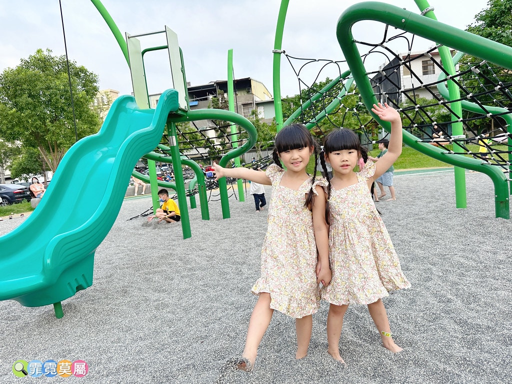 ★桃園公園★ 傑克冒險公園,彷彿走進傑克與魔豆的童話故事中, S__121004060_0