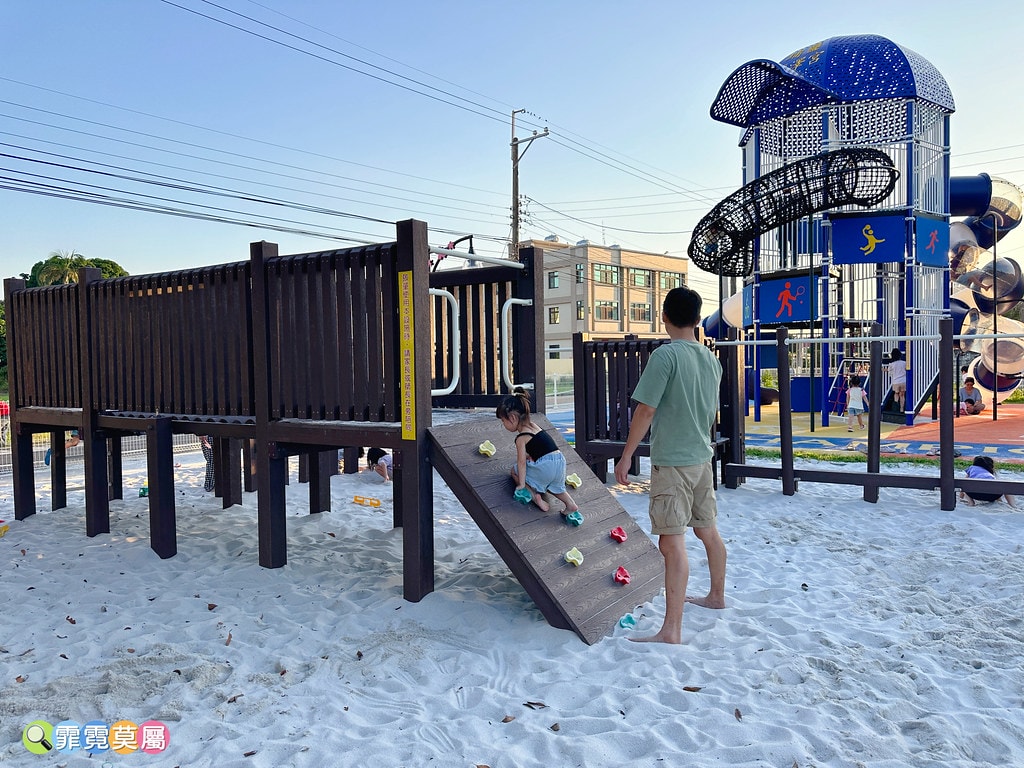 ★彰化最新公園★ 埔鹽埔南運動公園,以在地特色打造埔鹽順澤宮 S__122093721_0