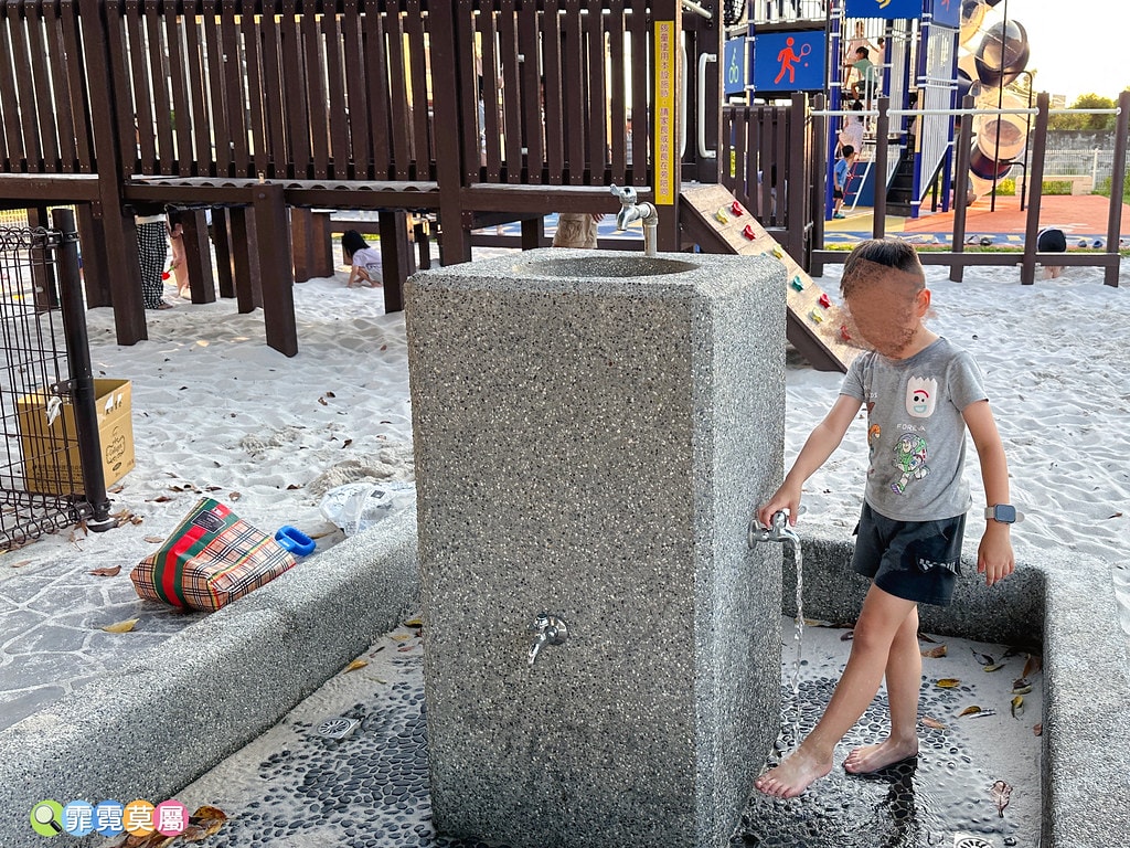 ★彰化最新公園★ 埔鹽埔南運動公園,以在地特色打造埔鹽順澤宮 S__122093755_0