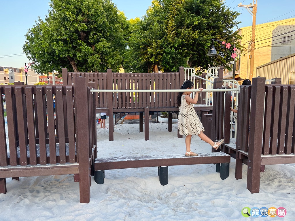 ★彰化最新公園★ 埔鹽埔南運動公園,以在地特色打造埔鹽順澤宮 S__122093731_0