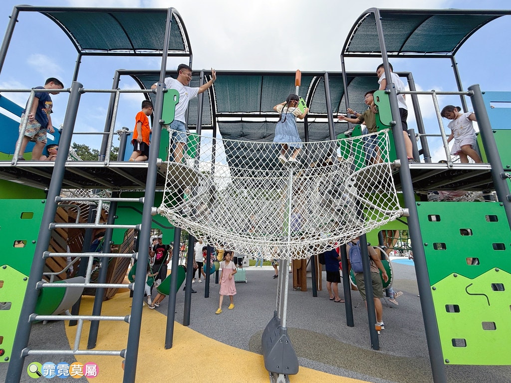 ★台中最新公園★ 豬事圓滿公園,屠宰場大變身成小山豬主題遊戲 S__122372149_0