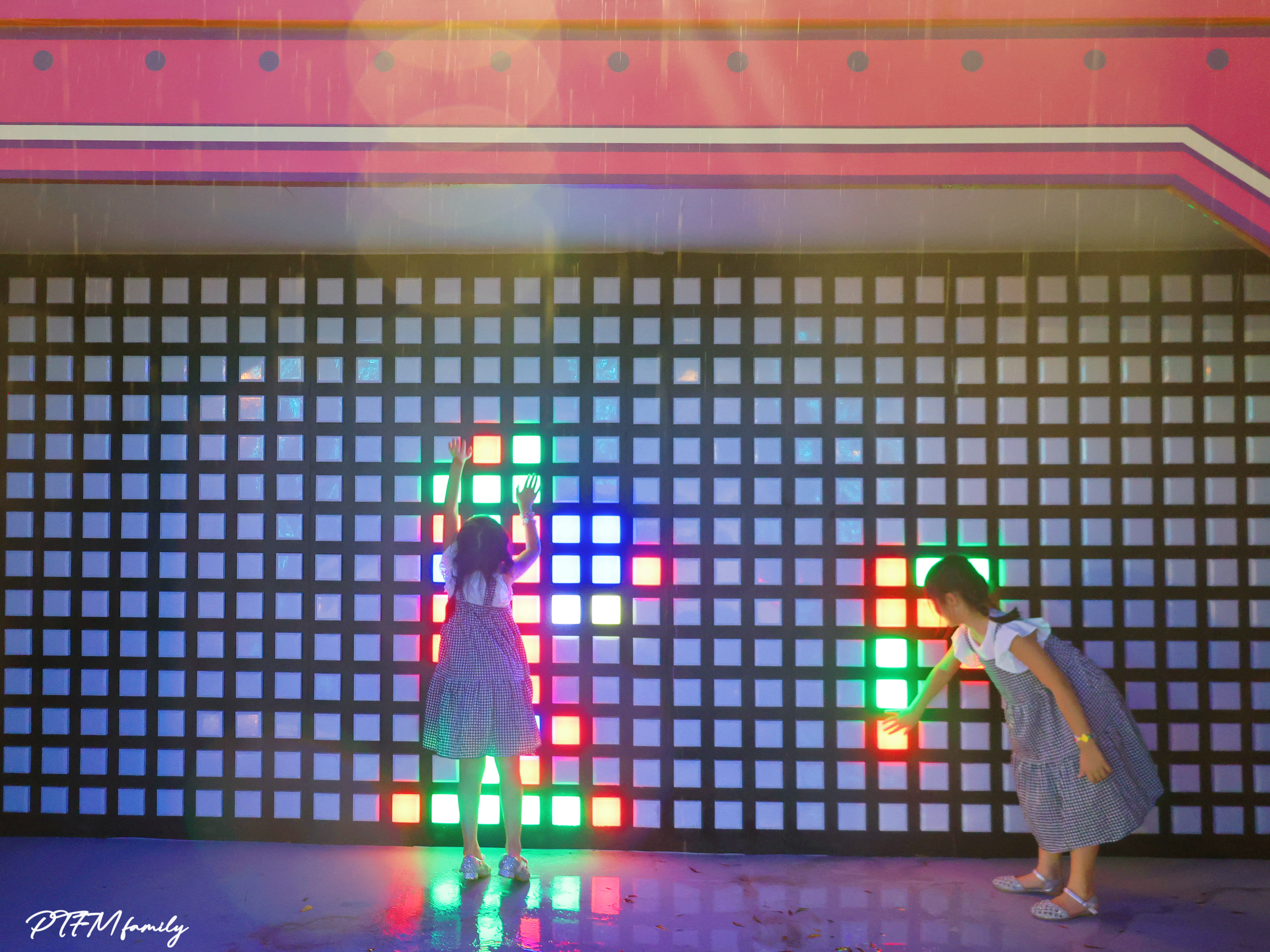 ★新北最新景點★ 2025新北歡樂耶誕城, 2025/11/14-2025/12/28 LINE FRIENDS總動員和馬戲佳年華遊玩耶誕城攻略 (附交通資訊與地圖) - 第18張圖