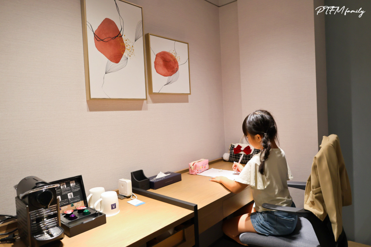 ★台北住宿推薦★ 柯達大飯店台北南京館，高鐵飯店聯票-訂房享加購高鐵票78折起的優惠，位置便利鄰近台北小巨蛋，商務客人或家庭旅遊都很推薦的質感飯店