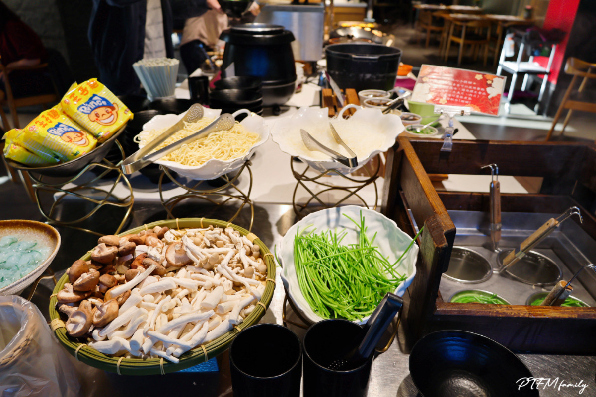 ★台中泡湯飯店推薦★ 日光溫泉會館，一泊二食含早晚餐暢玩飯店設施，大推戶外大眾SPA池一年四季都適合(已結團)