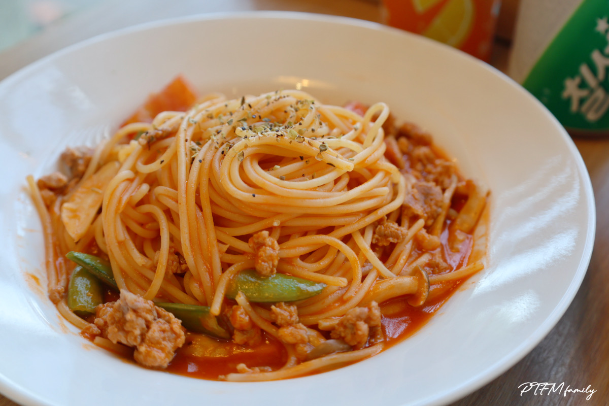 ★彰化餐廳推薦★ 東京家庭義大利麵 彰化員林店，平價現炒義大利麵很適合家庭和親子外食選擇 (附菜單)