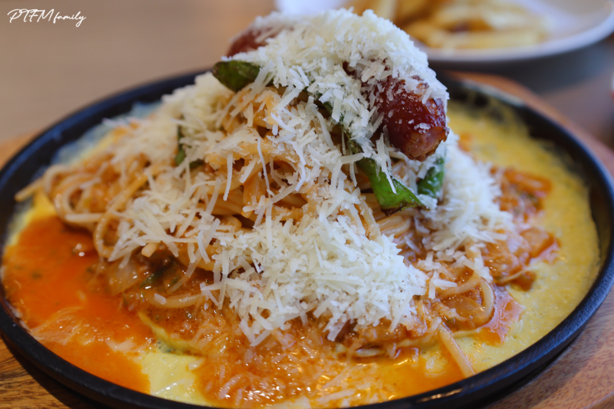 ★彰化餐廳推薦★ 東京家庭義大利麵 彰化員林店，平價現炒義大利麵很適合家庭和親子外食選擇 (附菜單)