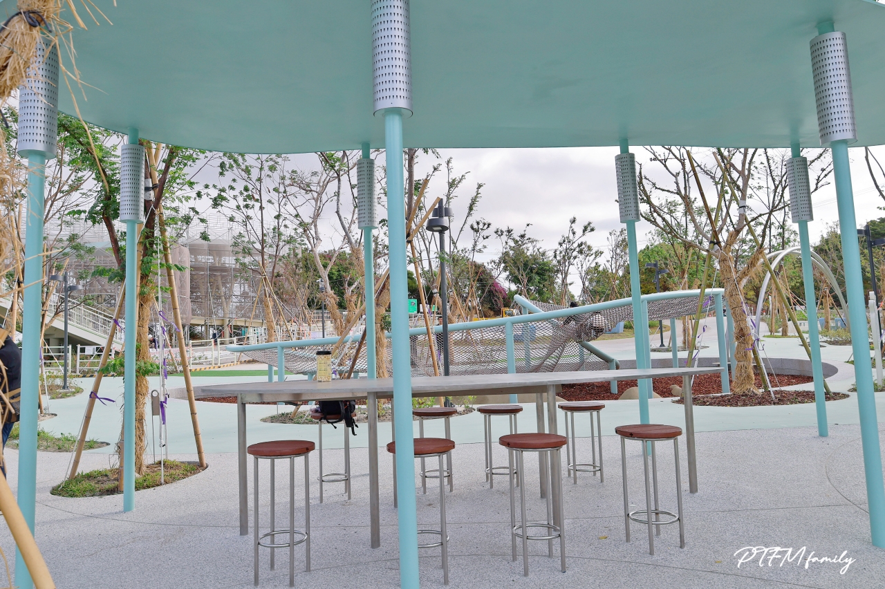 ★彰化最新公園★ 八卦山天空遊戲場，彷彿漫步在雲端的特色天空藍遊戲場，鄰近八卦山大佛風景區可以一起順遊安排