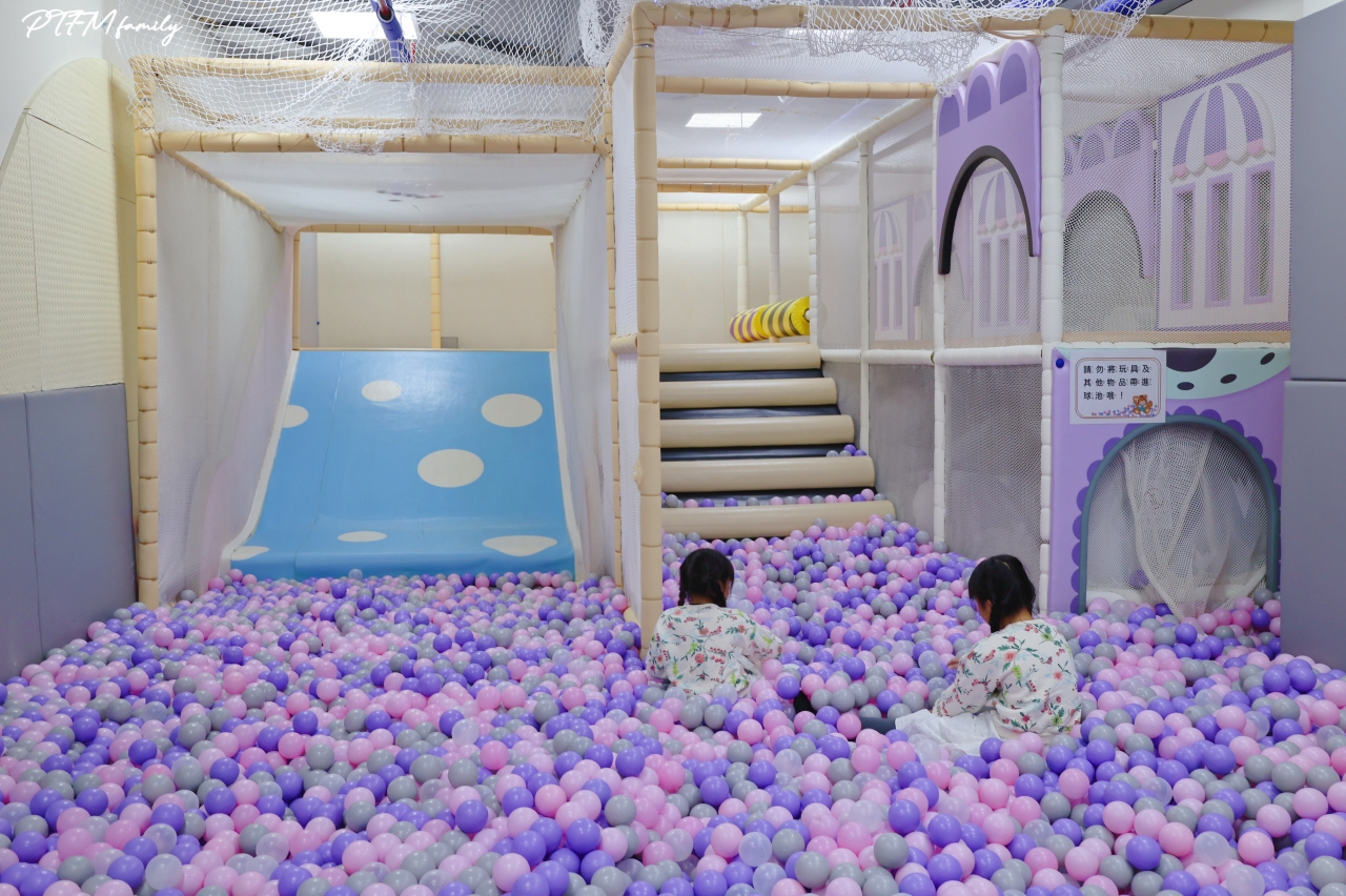 ★宜蘭親子飯店推薦★ 蘭陽烏石港海景酒店，宜蘭最美景觀特色飯店。此團雙人入住免費升等童趣家庭房，可住3大人或2大1小含早餐，此團65折優惠專案直接現省$3800(開團中)