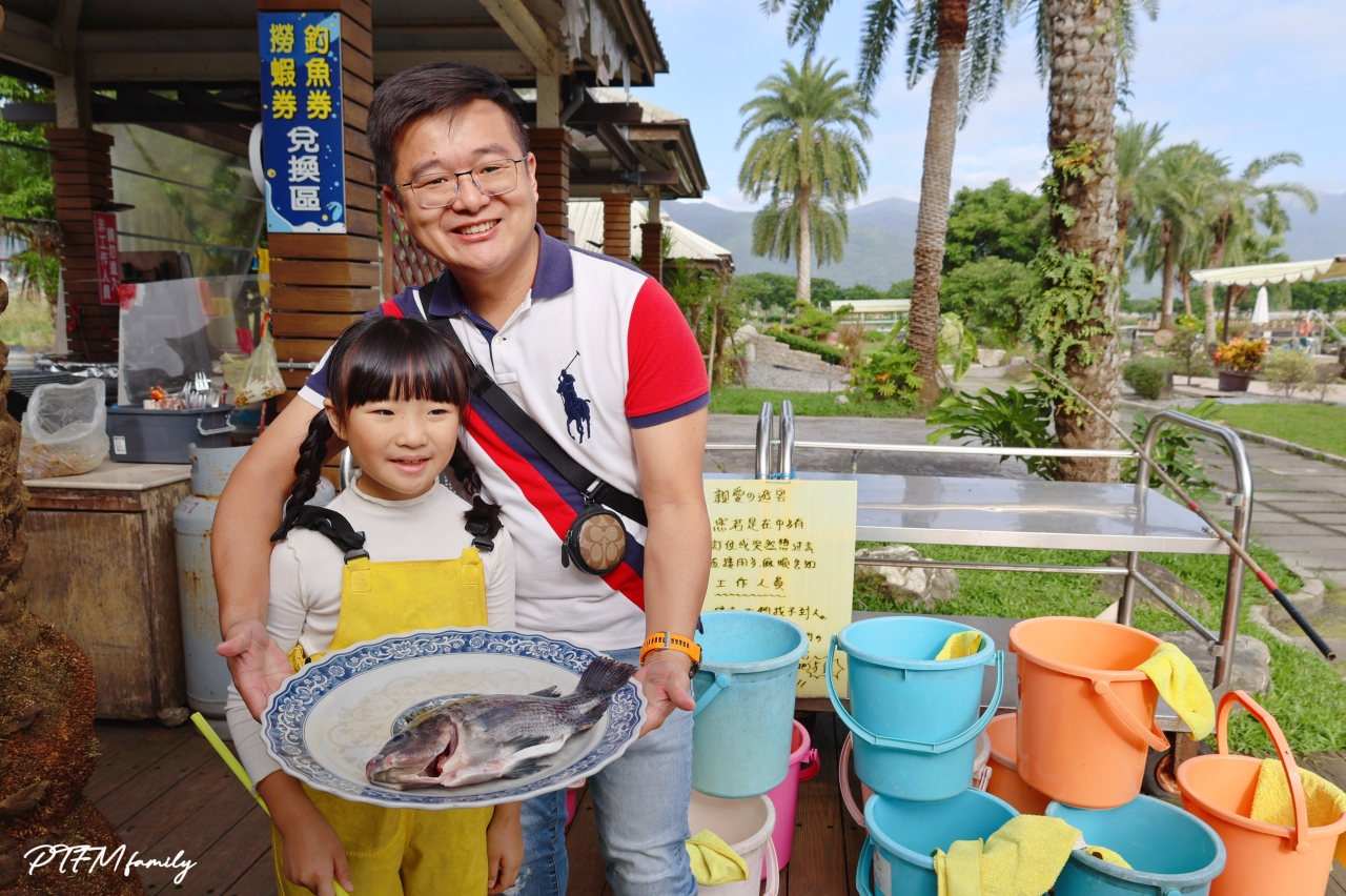 ★宜蘭親子景點★ 大塭觀光休閒養殖區/輕親魚朶，穿上青蛙裝撈蝦、釣魚還能體驗搭穿認識魚塭生態導覽和手作DIY魚丸活動，免門票入園參觀好玩又有趣的宜蘭一日遊景點推薦