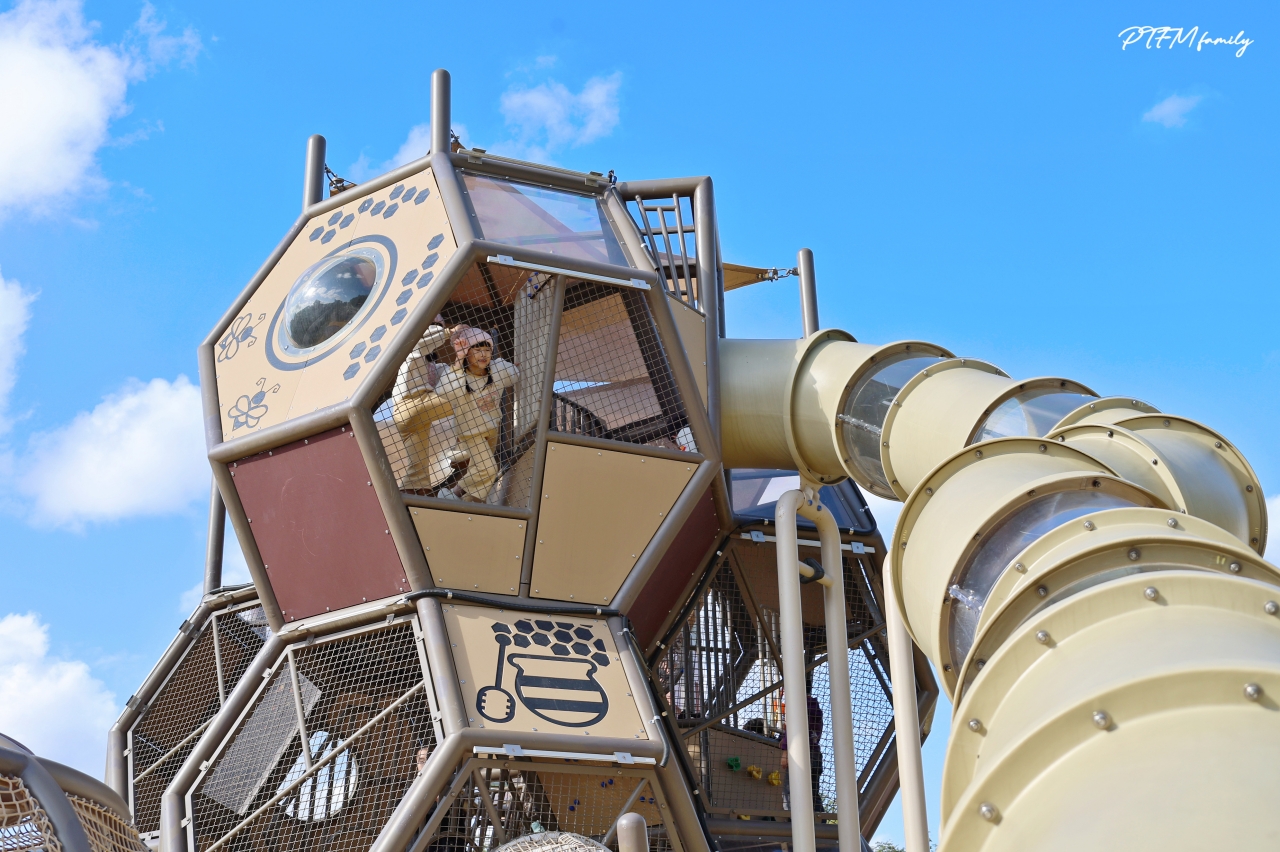 新北最新公園｜新莊快樂公園，蜂巢主題遊戲塔，全齡共享的複合式遊戲場