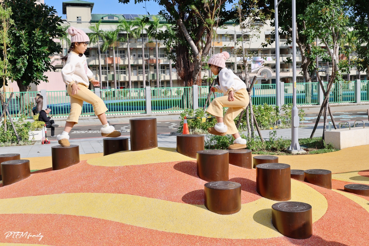 新北最新公園｜新莊快樂公園，蜂巢主題遊戲塔，全齡共享的複合式遊戲場