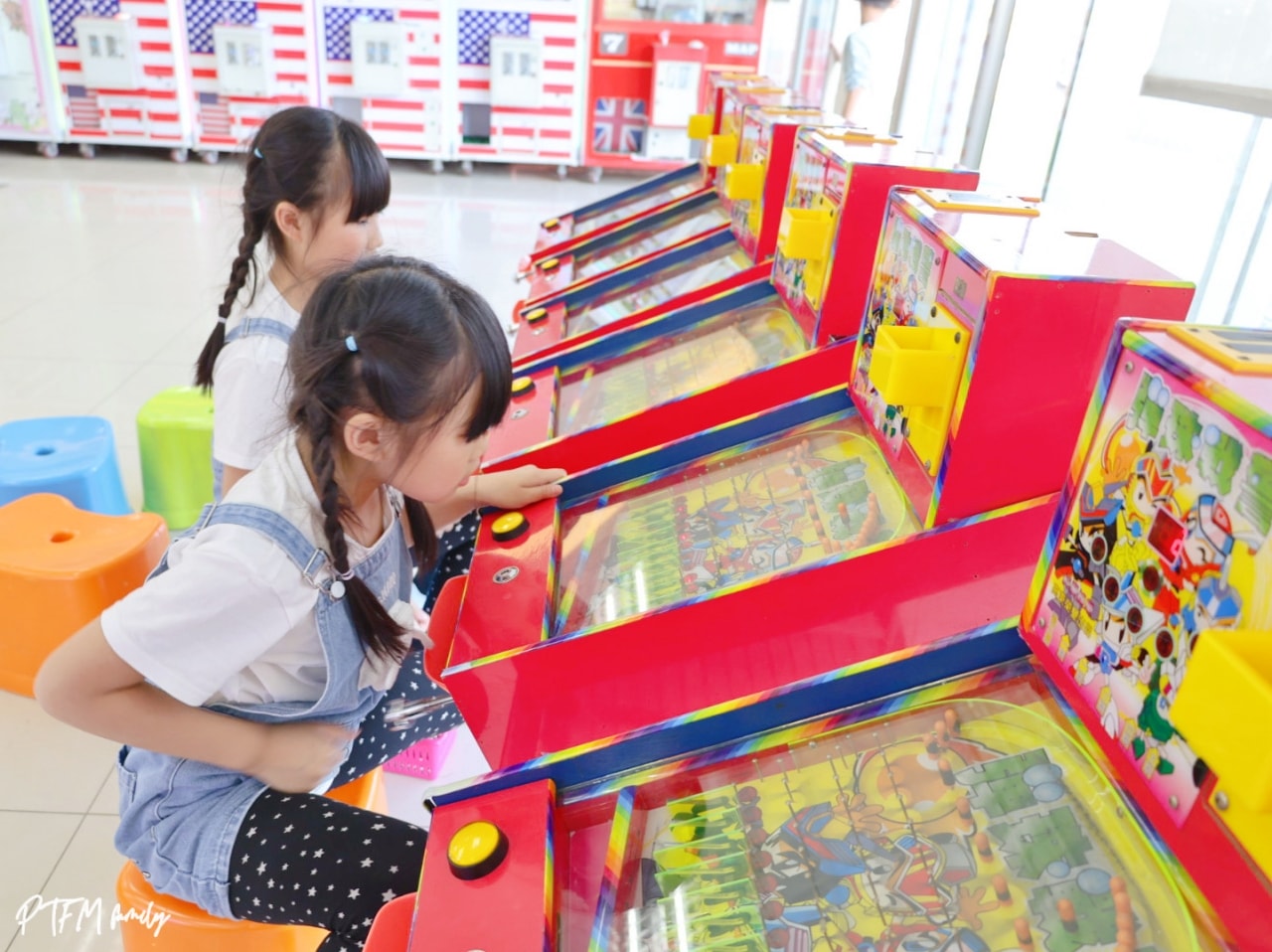 嘉義親子景點｜萌寵村親子樂園，豐富的動物互動玩人力飛車、海盜村還有手搖船可以划