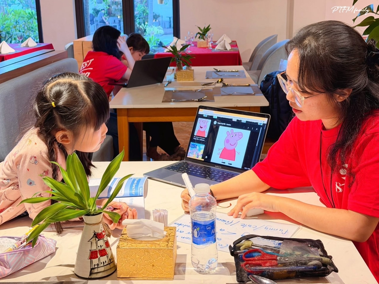 越南親子遊學｜2026越南峴港冬令營 x BTES國際語言學校2週遊學體驗分享，包括遊學費用、學校環境、課程安排和周末活動推薦