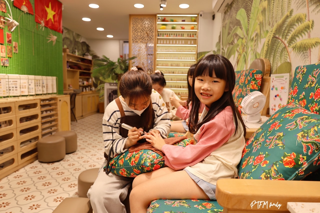 越南親子遊學｜2026越南峴港冬令營 x BTES國際語言學校2週遊學體驗分享，包括遊學費用、學校環境、課程安排和周末活動推薦