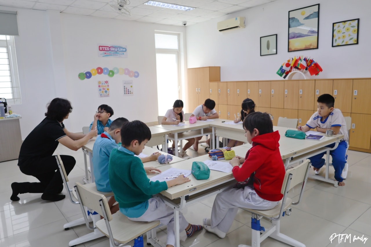 越南親子遊學｜2026越南峴港冬令營 x BTES國際語言學校2週遊學體驗分享，包括遊學費用、學校環境、課程安排和周末活動推薦