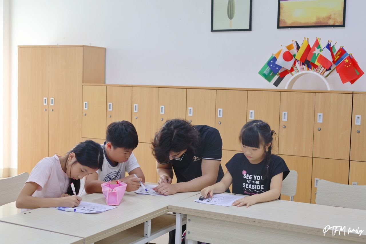 越南親子遊學｜2026越南峴港冬令營 x BTES國際語言學校2週遊學體驗分享，包括遊學費用、學校環境、課程安排和周末活動推薦