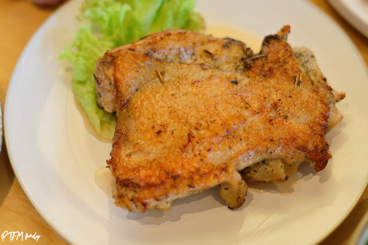 桃園咖啡廳推薦｜益棧咖啡J CAFE，韓系奶油風和露營露營風，不限時桃園最新咖啡廳