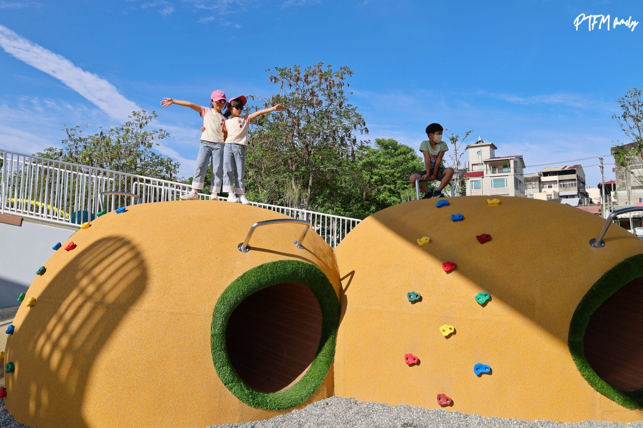 ★台中最新景點★ 東勢獨角仙生態公園，全台唯一的獨角仙公園，以獨角仙為主題打造2大主題遊戲空間設有戲水區，鄰近東勢客家文化園區和東豐自行車道