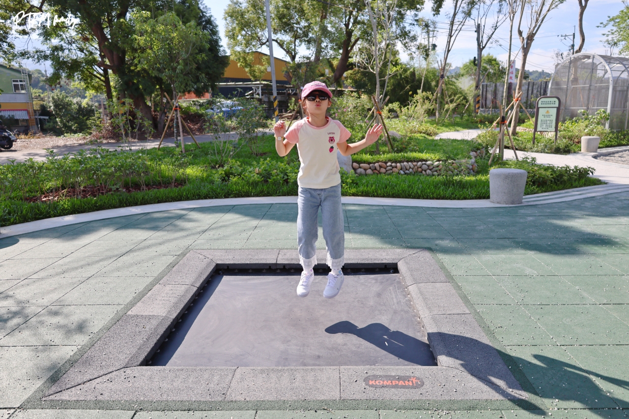 ★台中最新景點★ 東勢獨角仙生態公園，全台唯一的獨角仙公園，以獨角仙為主題打造2大主題遊戲空間設有戲水區，鄰近東勢客家文化園區和東豐自行車道