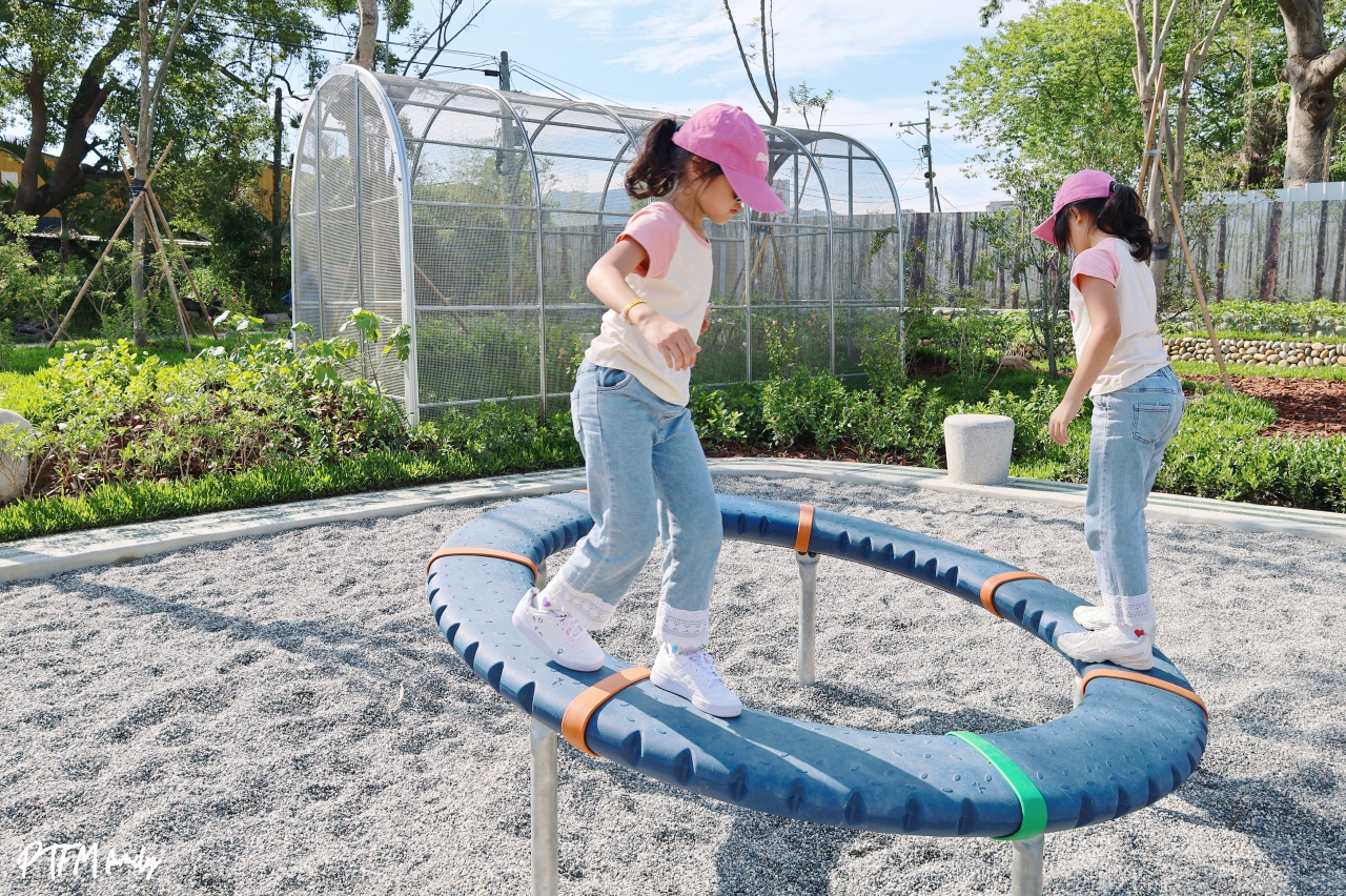 ★台中最新景點★ 東勢獨角仙生態公園，全台唯一的獨角仙公園，以獨角仙為主題打造2大主題遊戲空間設有戲水區，鄰近東勢客家文化園區和東豐自行車道