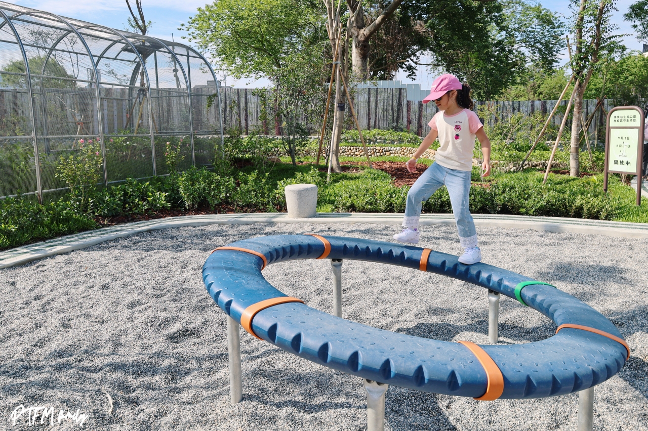 ★台中最新景點★ 東勢獨角仙生態公園,全台唯一的獨角仙公園,以獨角仙為主題打造2大主題遊戲空間設有戲水區,鄰近東勢客家文化園區和東豐自行車道 - 第34張圖 ★台中最新景點★ 東勢獨角仙生態公園,全台唯一的獨角仙公園,以獨角仙為主題打造2大主題遊戲空間設有戲水區,鄰近東勢客家文化園區和東豐自行車道