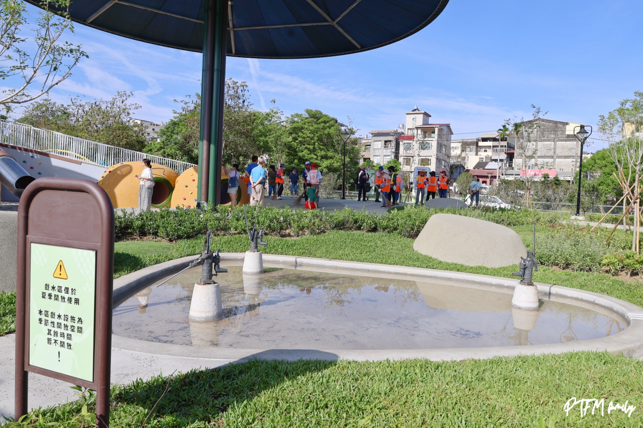 ★台中最新景點★ 東勢獨角仙生態公園，全台唯一的獨角仙公園，以獨角仙為主題打造2大主題遊戲空間設有戲水區，鄰近東勢客家文化園區和東豐自行車道