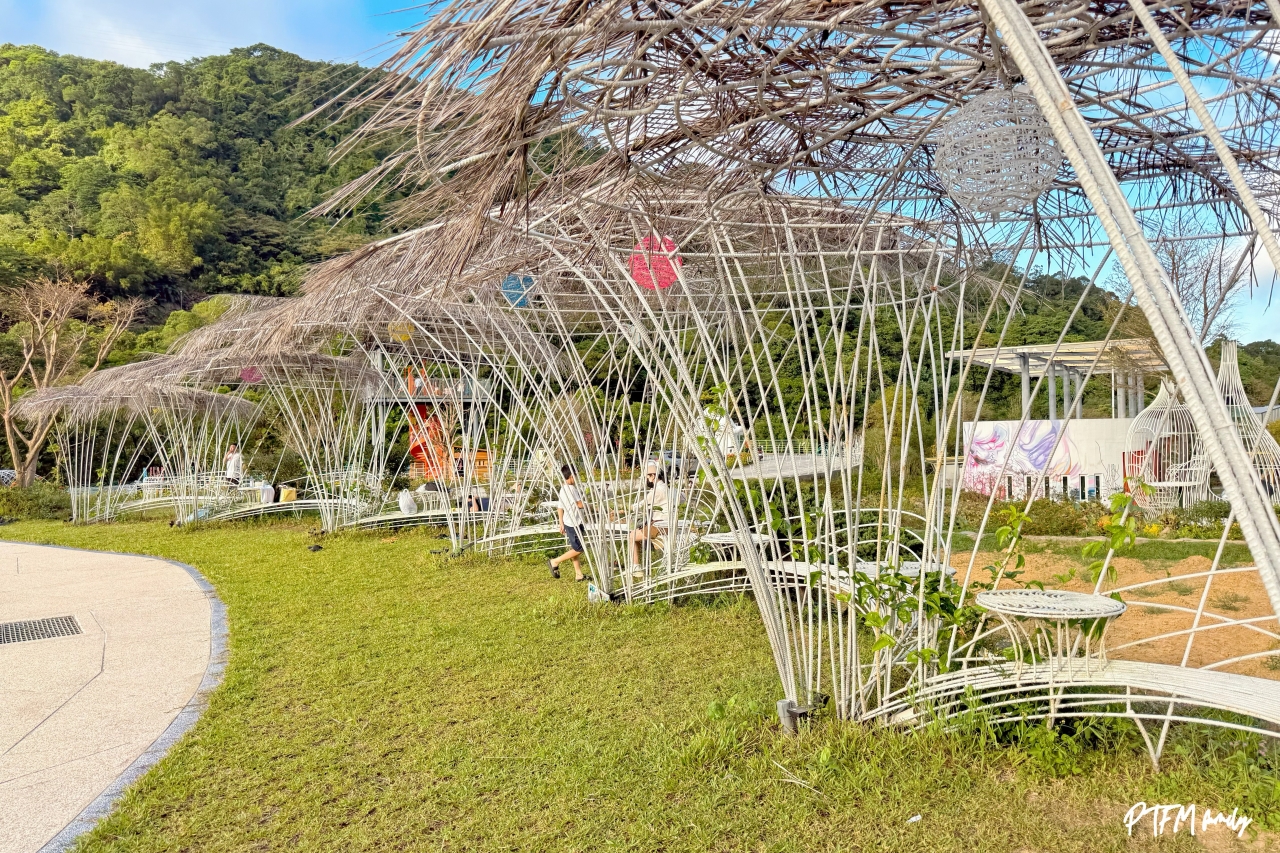 新北玩水景點｜亮山川Lands & Stream Resort Park，萬里一日遊玩水景點，有戲水池、烤肉、動物和生態藝術造景