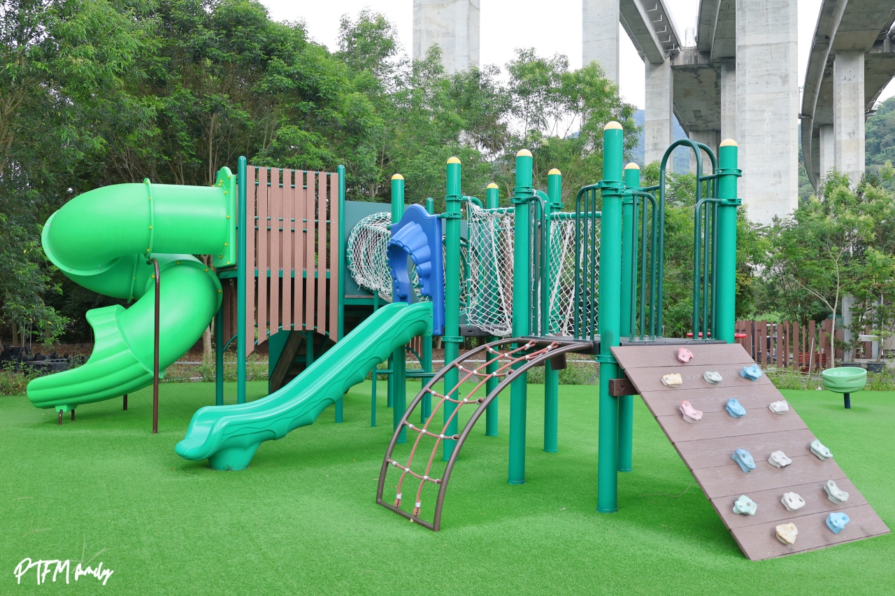 ★南投親子景點★ 橋聳雲天綠雕園區，全齡同樂的山訓挑戰場和賞花步道，是全台公路八景之首，公園很大建議可以帶腳踏車來