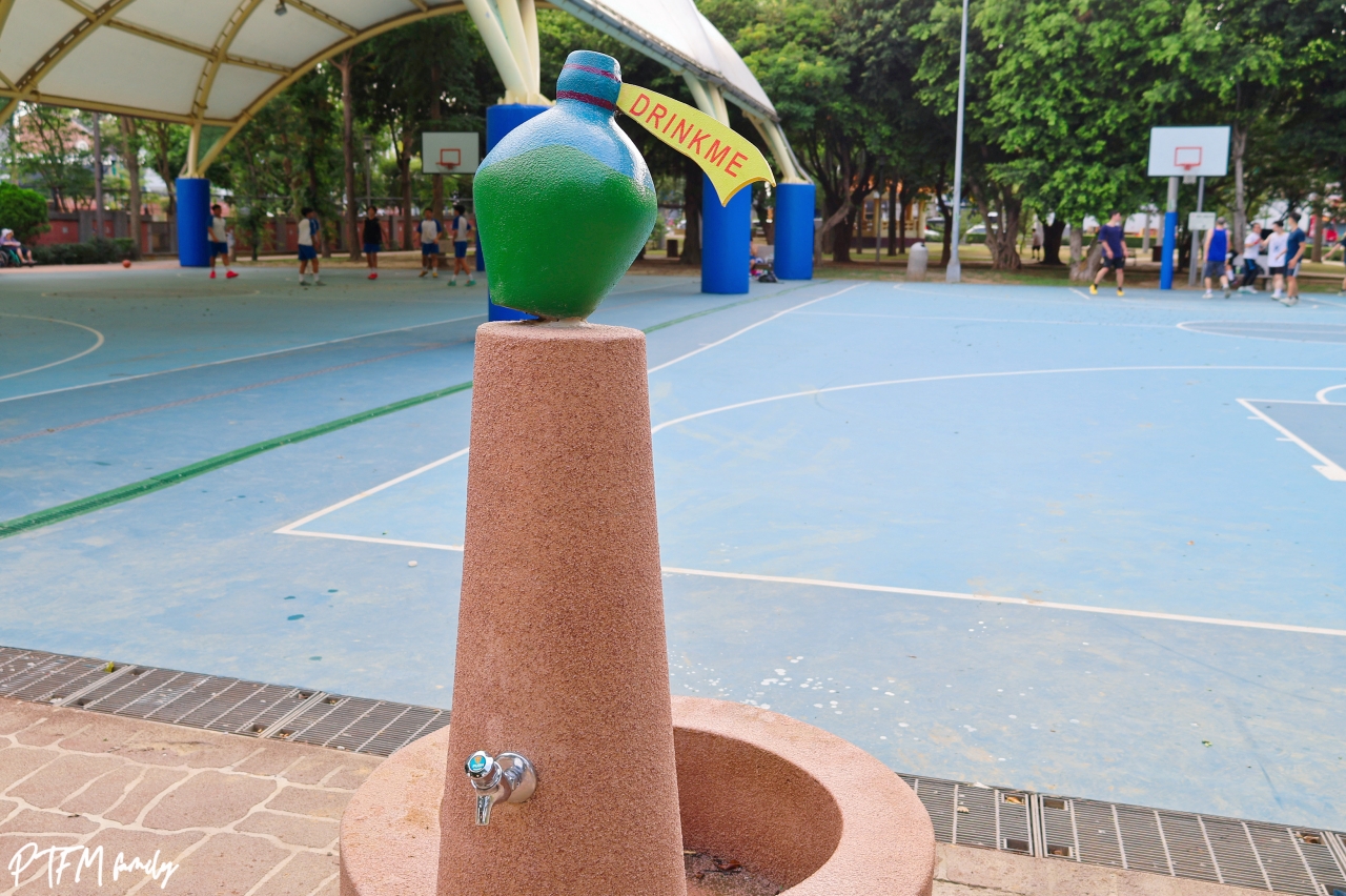 桃園最新公園|平鎮廣達公園,老舊公園翻新奇幻的愛麗絲夢遊仙境主題遊戲場,鄰近交流道5分鐘車程周邊好停車 - 第34張圖 桃園最新公園|平鎮廣達公園,老舊公園翻新奇幻的愛麗絲夢遊仙境主題遊戲場,鄰近交流道5分鐘車程周邊好停車