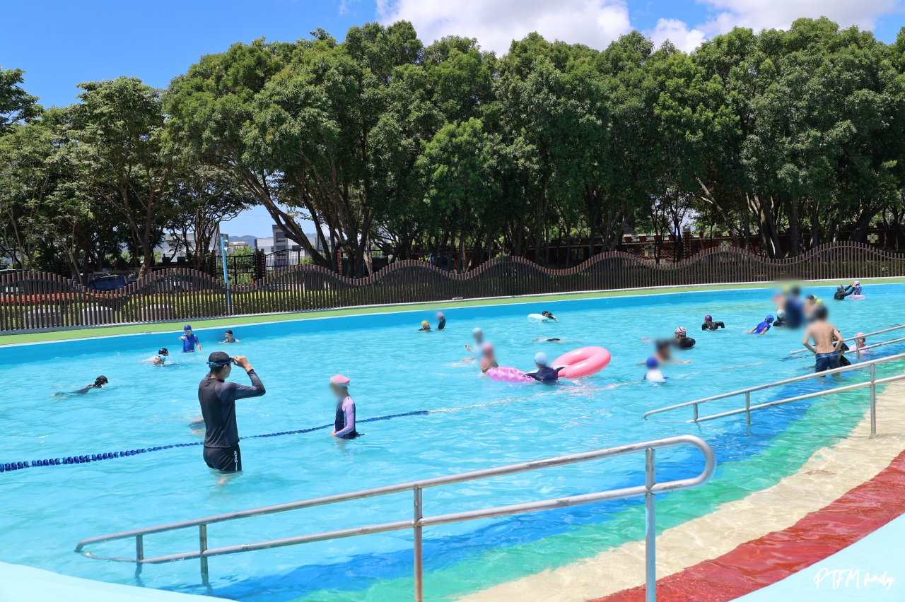 花蓮親子景點｜知卡宣綠森林親水公園，2026暑假開跑兒童免費入場、大人只要門票$50唱玩一整天，花蓮玩水推薦